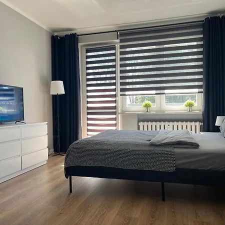 Reden Park - Free Parking - Easy Check-in Apartment