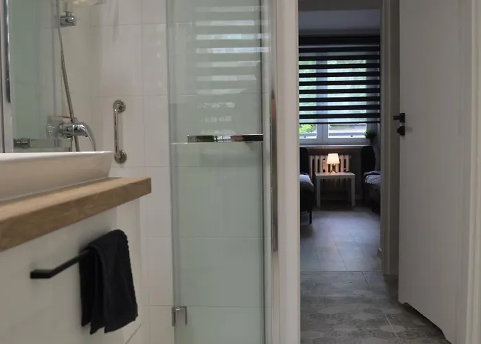 Reden Park - Free Parking - Easy Check-in *